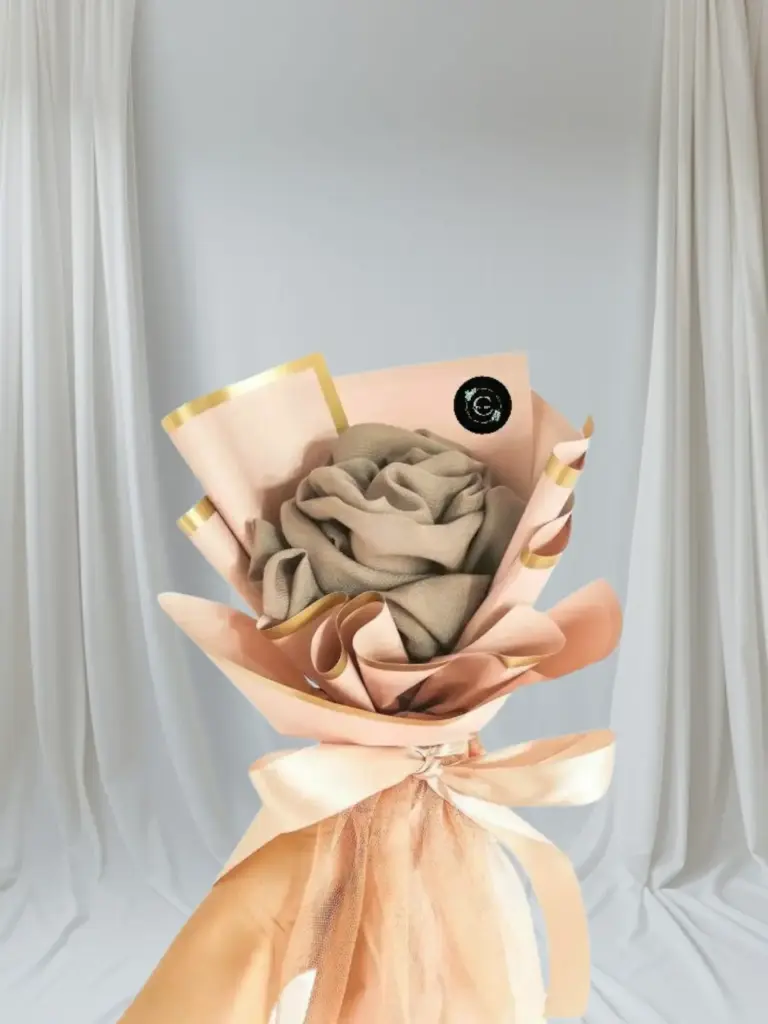 Solo Bloom– Where Simplicity Meets Elegance